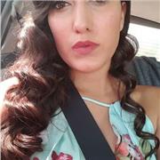 Enfermera da clases de biología entre otras materias , hasta Bachillerato